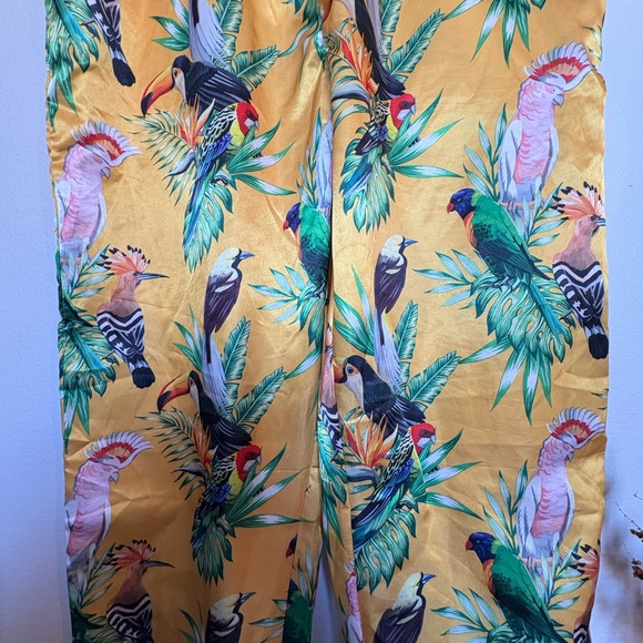 Silkie birds in paradise pants - Picture 4 of 8